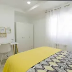 Rent a room in madrid