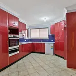 Rent 4 bedroom house in Colyton