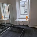 Rent 4 bedroom flat in Edinburgh  City Centre