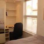 Rent 4 bedroom house in West Midlands