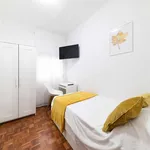 Rent a room of 90 m² in madrid