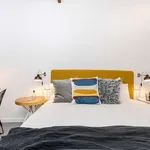 Rent 2 bedroom apartment of 75 m² in barcelona