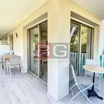 Appartement de 30 m² avec 2 chambre(s) en location à Antibes