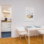 Pronajměte si 1 ložnic/e byt o rozloze 27 m² v Prague