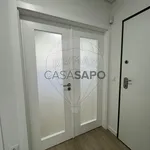 Rent 2 bedroom apartment of 95 m² in Amadora