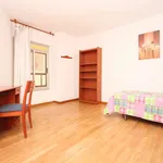 Rent a room of 150 m² in granada