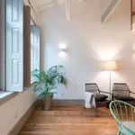 Rent 1 bedroom apartment of 35 m² in porto