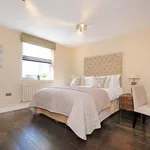 Rent 3 bedroom flat in London