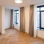 Huur 4 slaapkamer appartement van 163 m² in Van Stolkpark en Scheveningse Bosjes