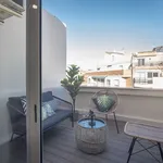 Rent 5 bedroom apartment of 55 m² in Barcelona