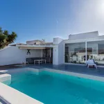 Rent 3 bedroom house of 181 m² in Playa Blanca