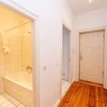 Rent 1 bedroom apartment of 33 m² in Berlin