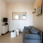 Rent 1 bedroom apartment of 35 m² in Lyon