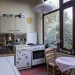 Rent a room of 150 m² in brussels