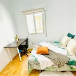 Rent a room of 140 m² in Madrid