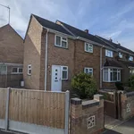 Rent 4 bedroom flat in South East England