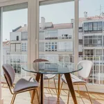 Rent 2 bedroom apartment of 42 m² in Lisbon