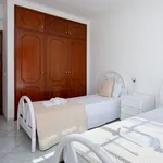 Rent 2 bedroom apartment of 70 m² in Portimão