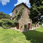 Rent 9 bedroom apartment of 250 m² in Cortona