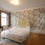 Rent 5 bedroom apartment of 162 m² in Wien