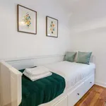 Rent 2 bedroom apartment in lisbon