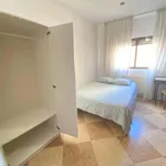 Rent a room of 90 m² in Madrid