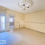 Affitto 3 camera appartamento di 86 m² in Palermo