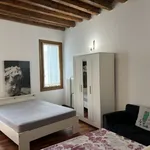 Rent 1 bedroom apartment of 40 m² in Padova