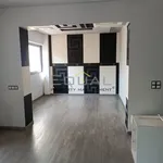 Rent 3 bedroom apartment of 185 m² in Παράδεισος