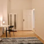 Rent a room of 97 m² in berlin