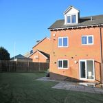 Rent 4 bedroom house in North West England