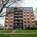 Rent 2 bedroom apartment in Windsor