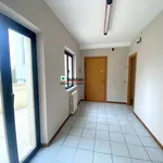 Affitto 2 camera appartamento di 73 m² in San Benedetto del Tronto