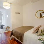 Rent a room of 150 m² in madrid