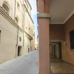 Affitto 2 camera appartamento di 49 m² in Bologna