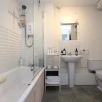 Rent 2 bedroom apartment in Bristol