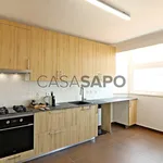 Rent 2 bedroom apartment of 163 m² in Barreiro