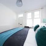 Rent 3 bedroom house in East Midlands