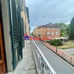 Affitto 2 camera appartamento di 67 m² in Pescia