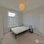 Rent 4 bedroom flat in Aberdeen