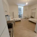 Affitto 2 camera appartamento di 40 m² in Napoli