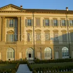 Rent 4 bedroom apartment of 258 m² in Lomagna