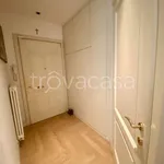 Rent 4 bedroom apartment of 90 m² in Modena