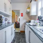 Rent 4 bedroom flat in West Midlands