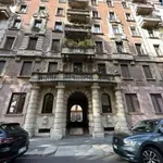 Rent 4 bedroom apartment of 100 m² in Milan