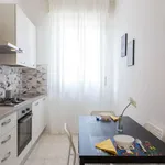 Rent a room of 75 m² in milan