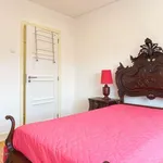 Rent 3 bedroom apartment of 120 m² in lisbon