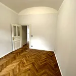 Rent 3 bedroom house in Praha 1