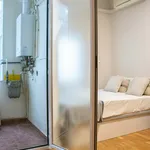 Rent a room of 95 m² in Barcelona