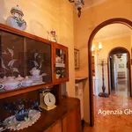 Rent 7 bedroom apartment of 120 m² in Genoa